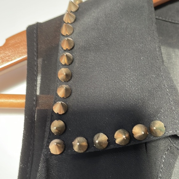 Buffalo shear off shoulder blouse - Picture 3 of 6